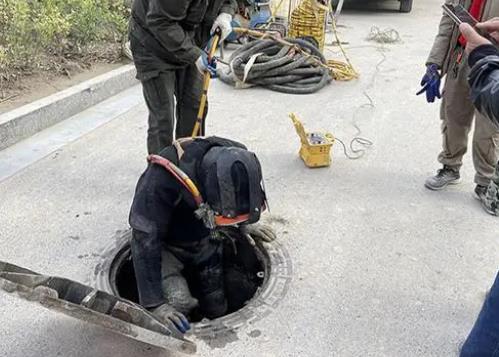 易县抽化粪池公司分享管道气囊封堵的原理。